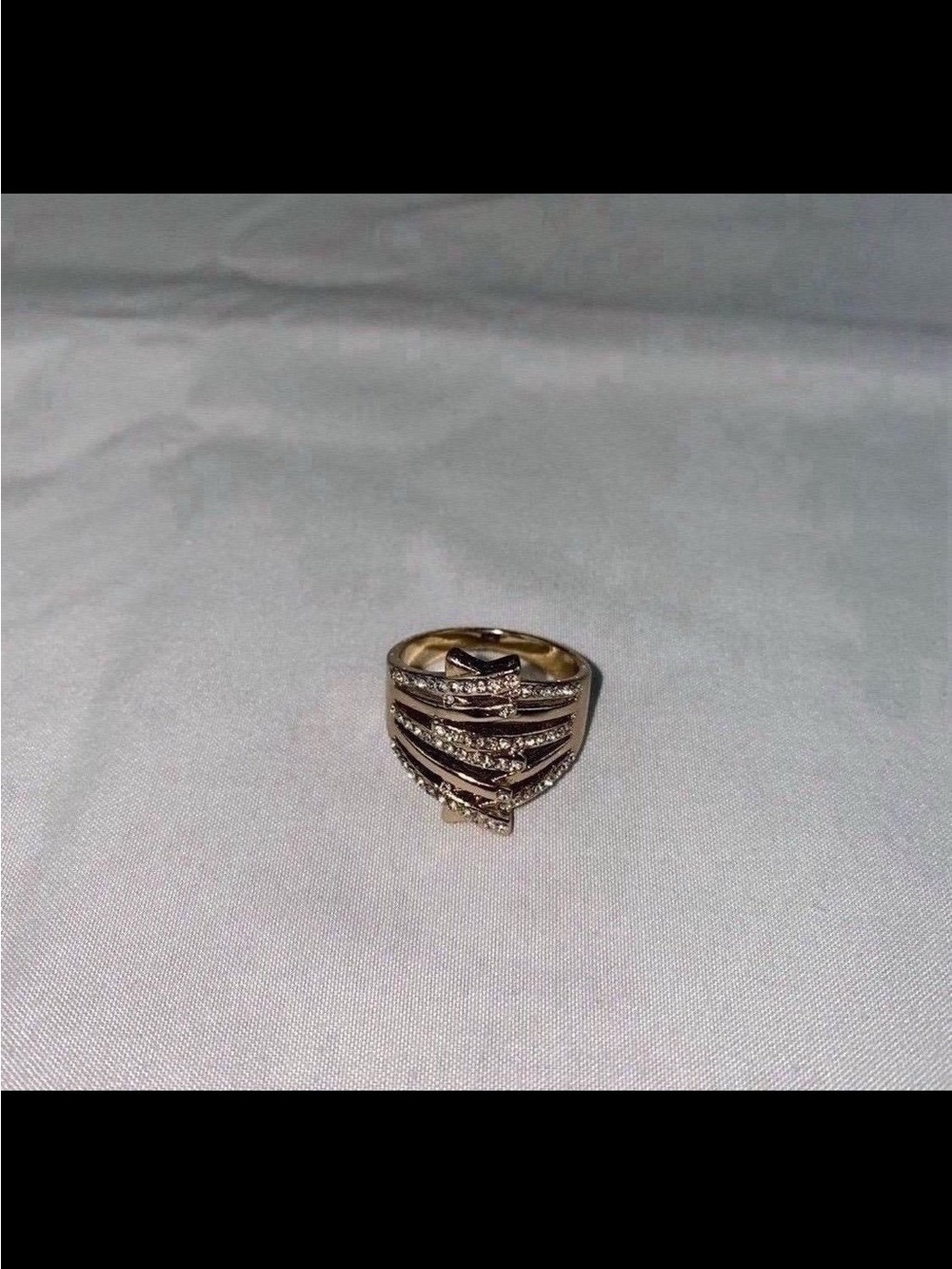 NEW Ring - Picture 4 of 8